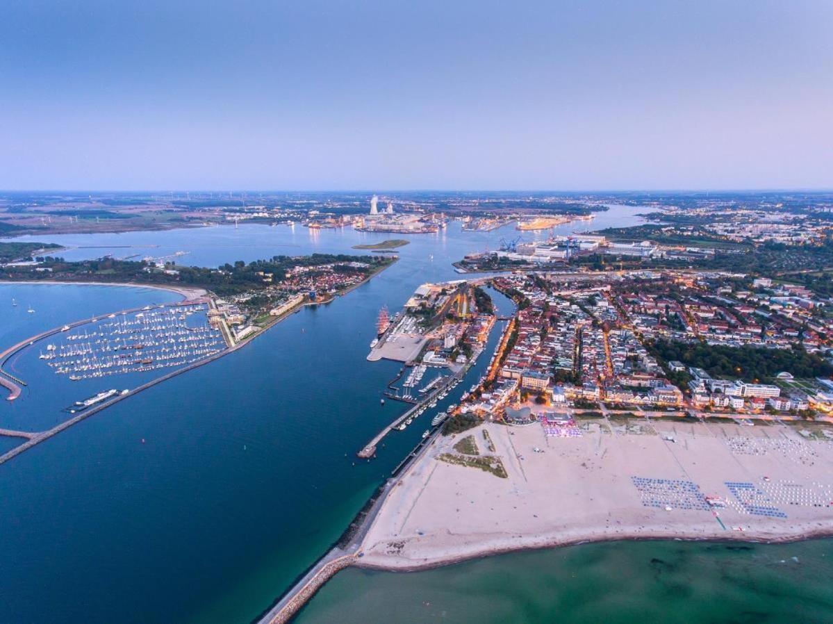 Doppelzimmer Dinner, Direkt Am Alten Strom Rostock Exteriér fotografie